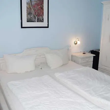 Karola 45467 Apartment