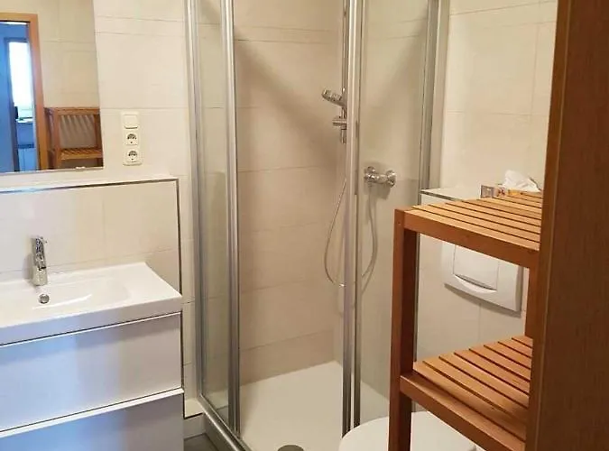 Karola 45467 Гёрен